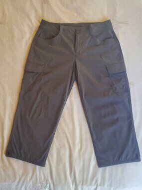 Eddie Bauer Outdoor Cropped Pants Size 8 Gray Gorpcore Multi Pocket Capri